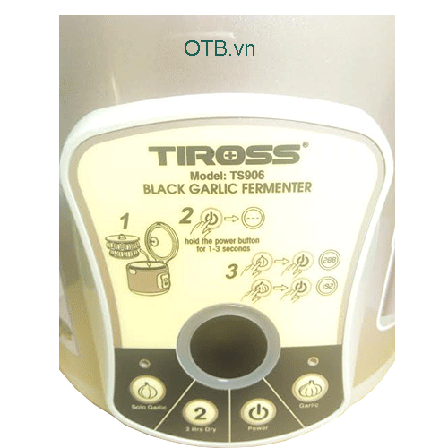 Bảng điều khiển ở mặt trước của Máy làm tỏi đen Tiross TS906
